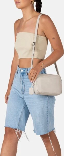 Burkely Just Jolie Dames Crossover Camerabag - Wit -Burkely 497x1200