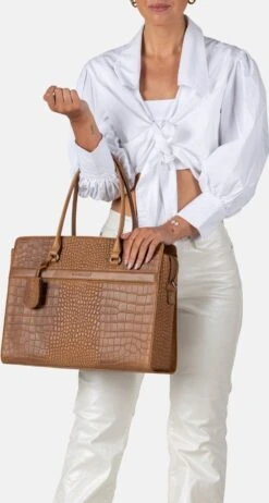 Burkely Casual Cayla Dames Werktas 15.6" - Zwart -Burkely 642x1200 1