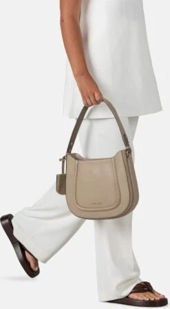 Burkely Beloved Bailey Dames Hobo - Grijs 13 Burkely Beloved Bailey Dames Hobo - Grijs -Burkely 661x1200