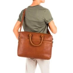 Burkely Antique Avery Laptopbag 17" Cognac -Burkely burkely antique avery laptopbag 17 cognac burkely 199316