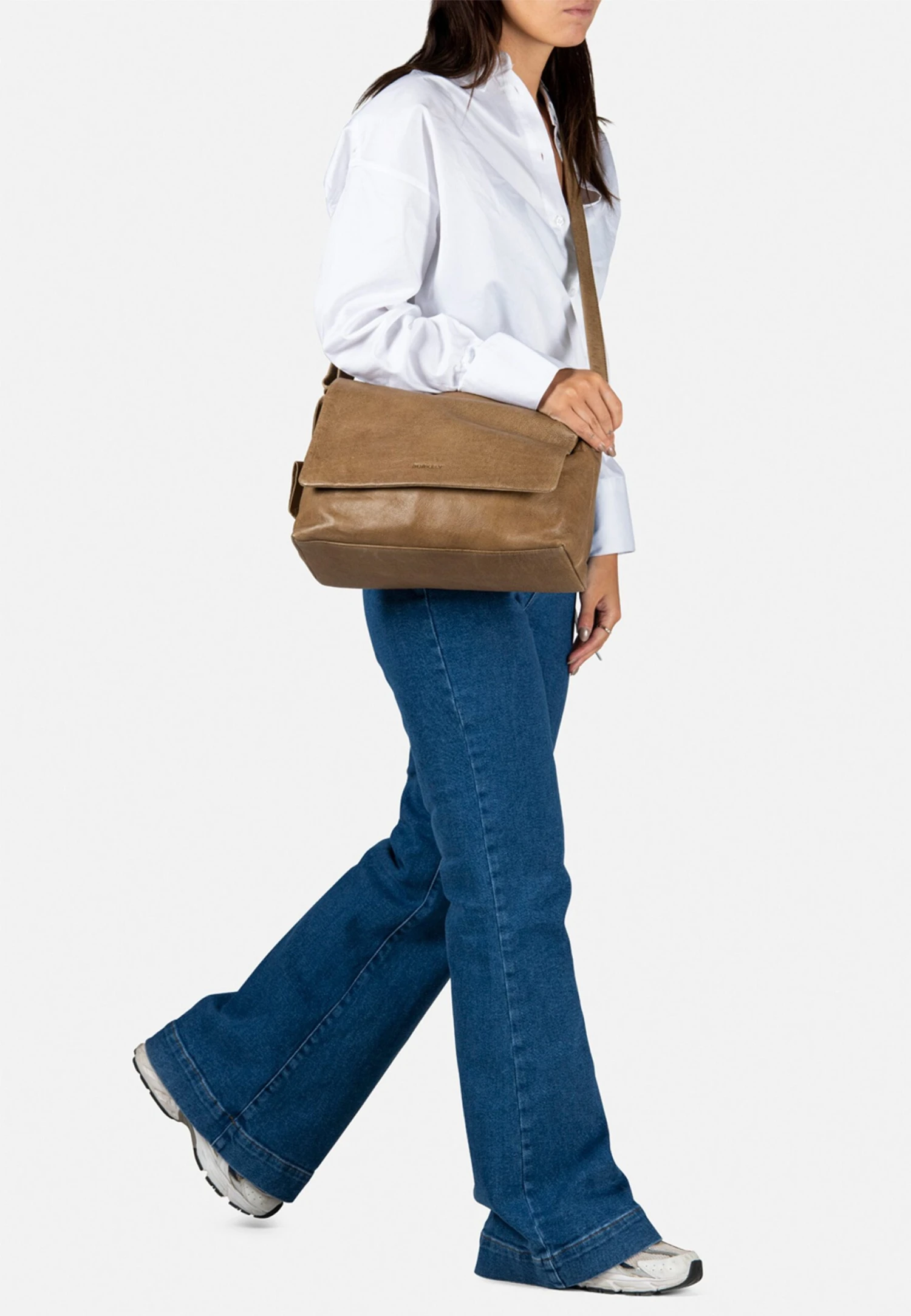 BURKELY Just Jolie Messenger- Schoudertas - Khaki 3 BURKELY Just Jolie Messenger- Schoudertas - Khaki